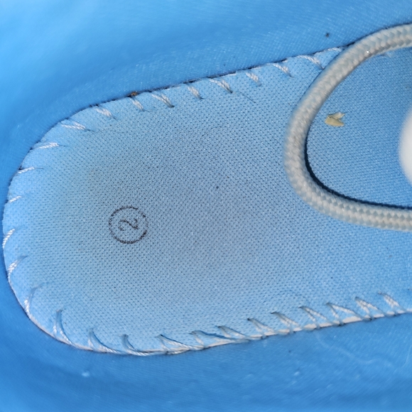 Kids shoes size 2 - Picture 6 of 6